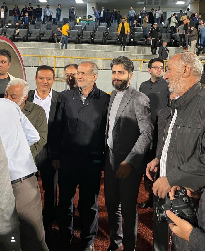 دکتر پزشکیان ورزشگاه شهید باکری